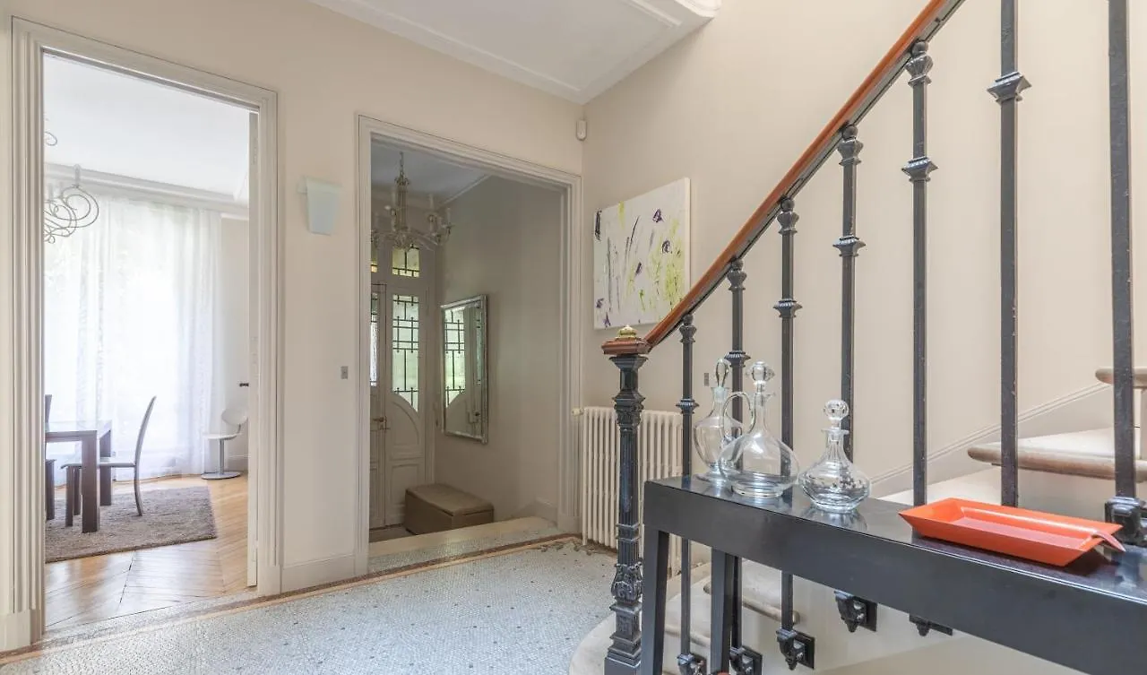 Homestay La Villa D'Auteuil, Paris 16, Renovee