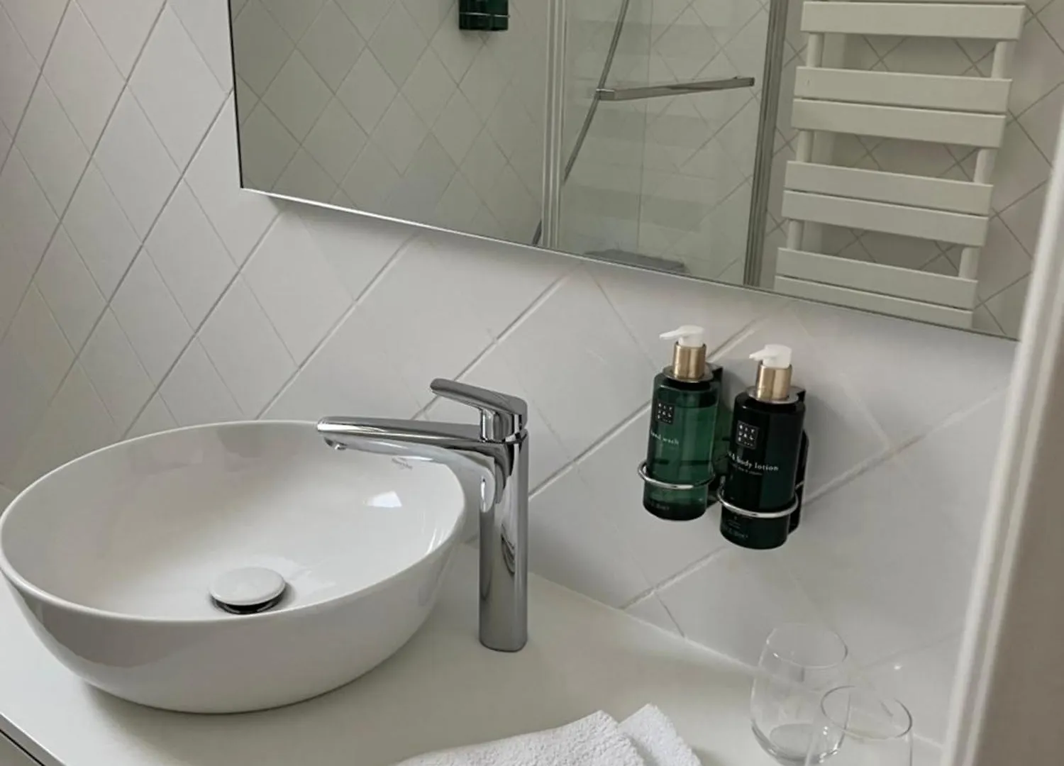 La Villa D'Auteuil, Paris 16, Renovee 0*,