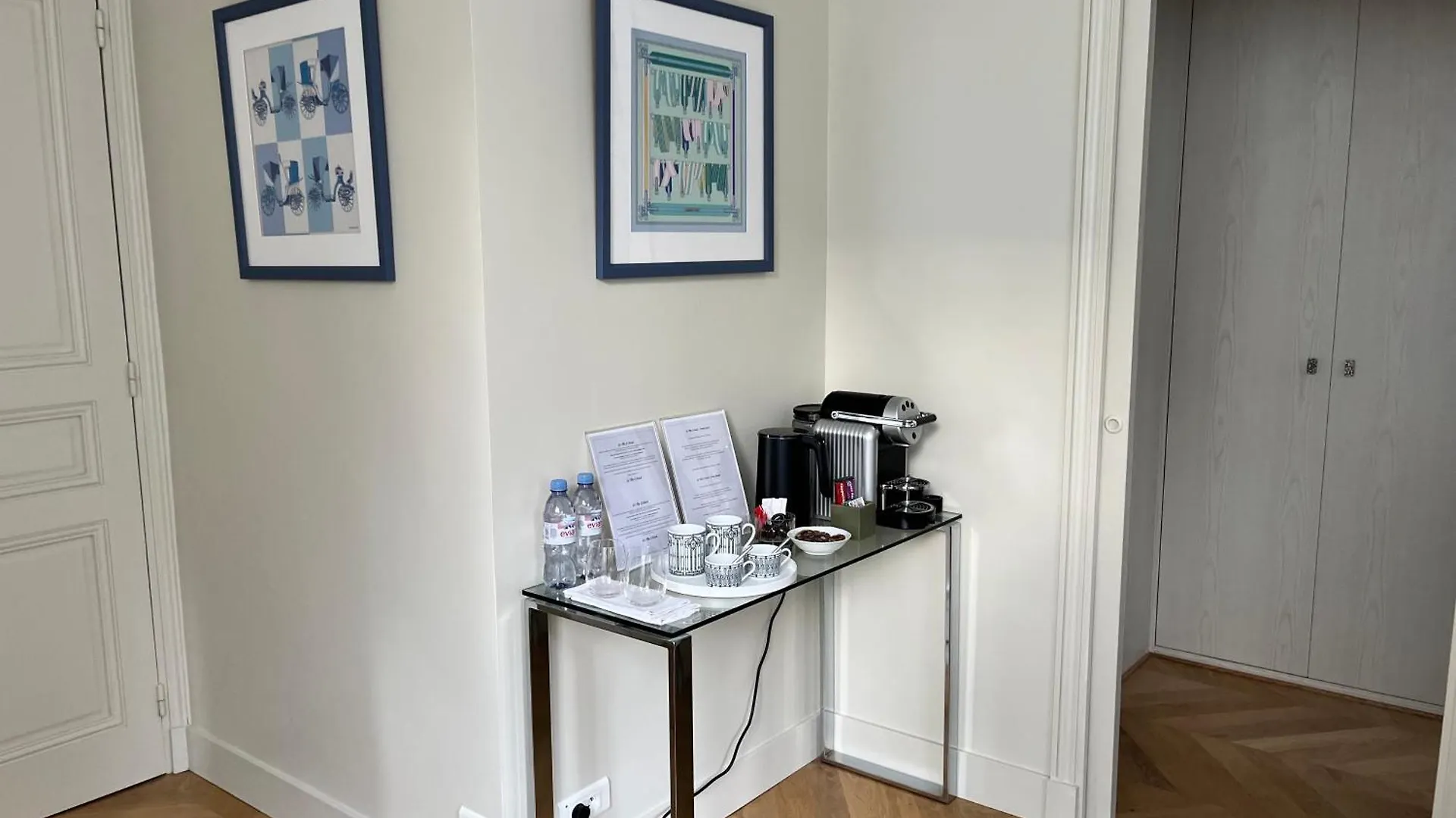 La Villa D'Auteuil, Paris 16, Renovee 0*,