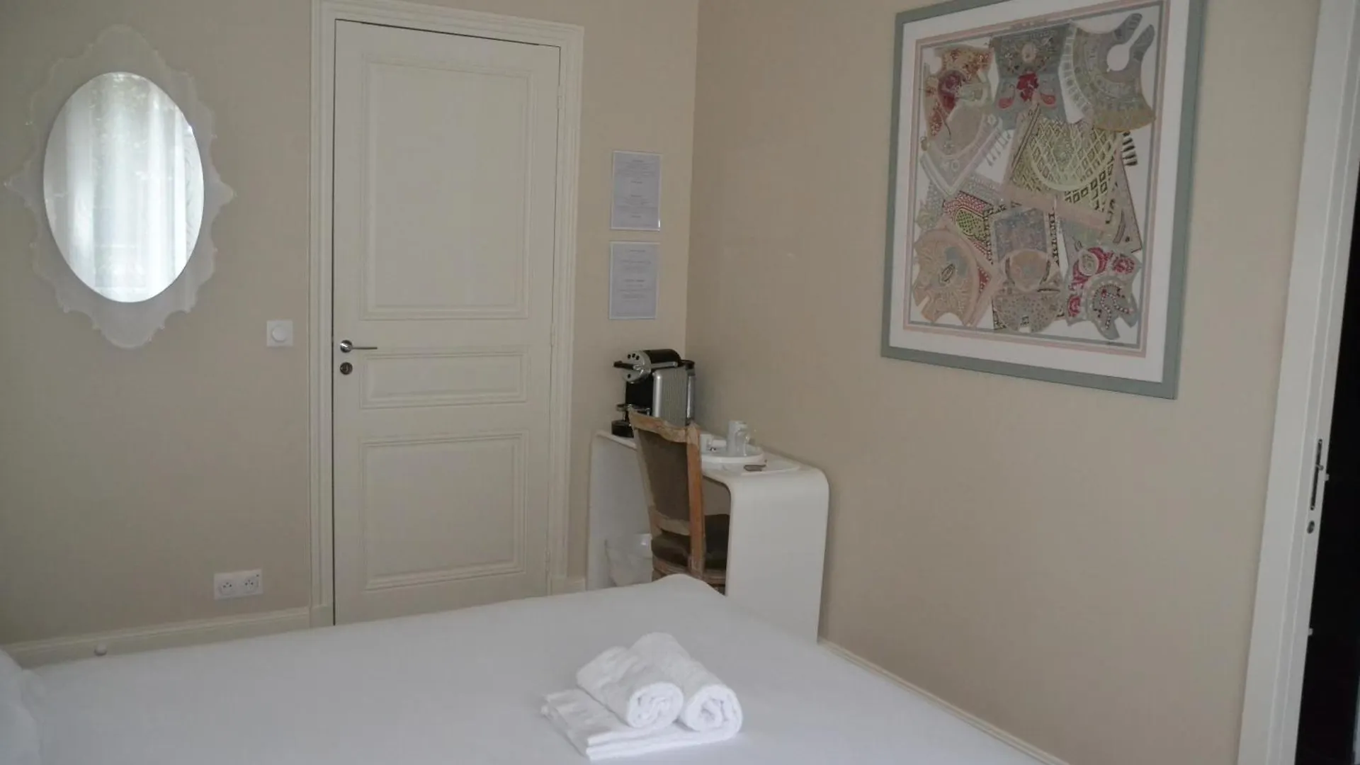 La Villa D'Auteuil, Paris 16, Renovee